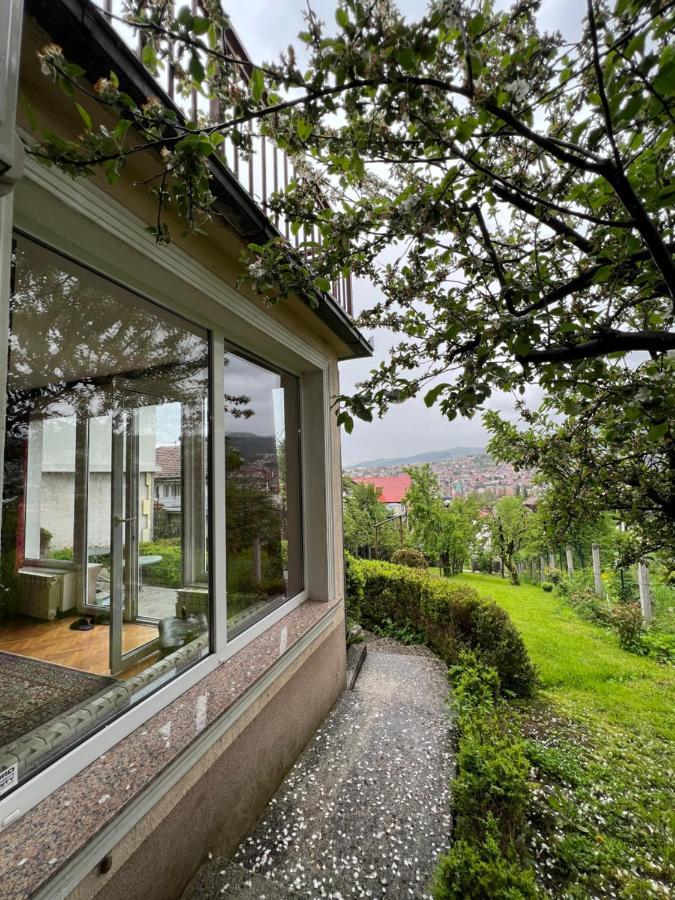 Holiday House Bistrik SJJ Exterior photo
